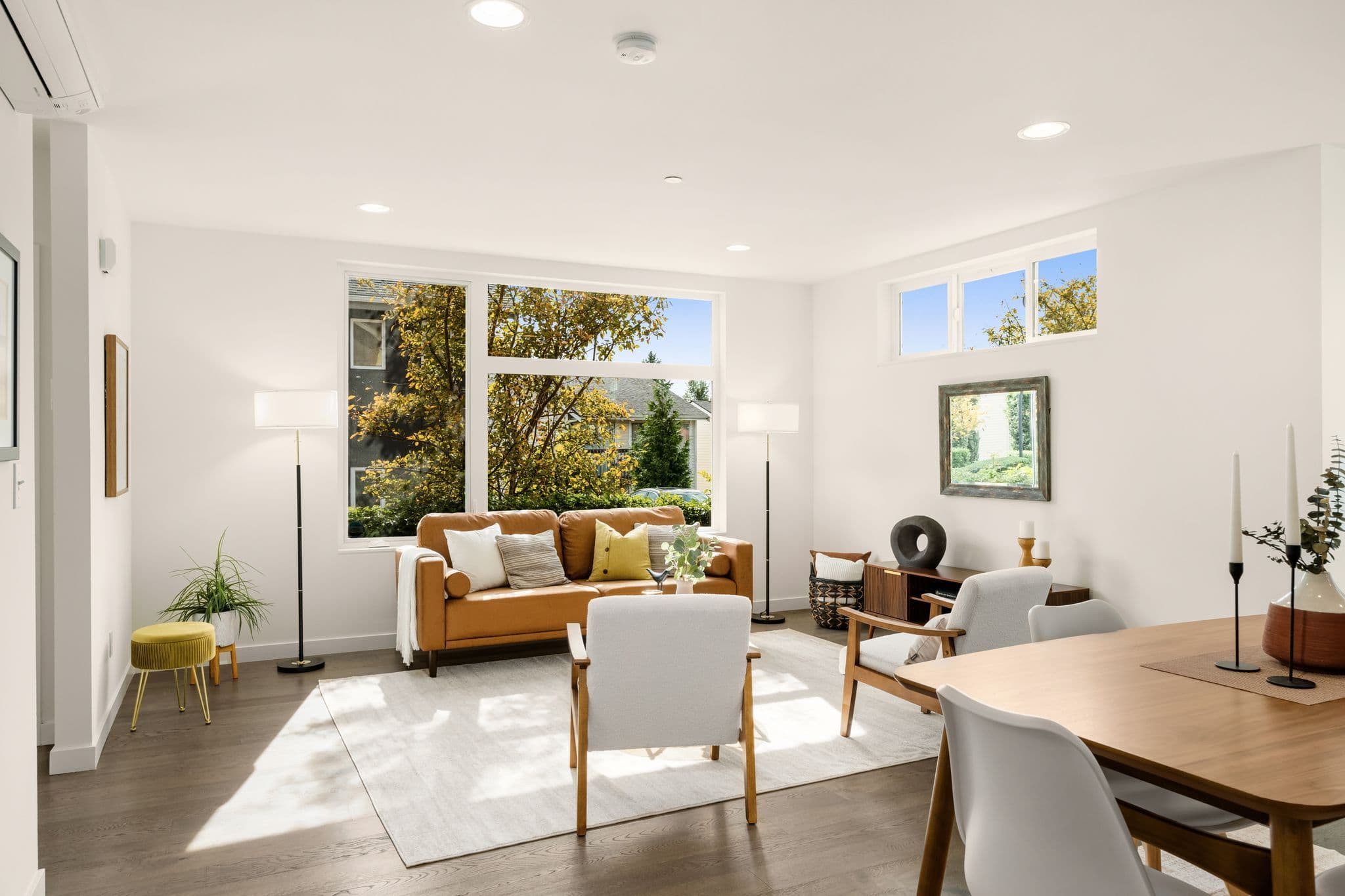 Living and dining area